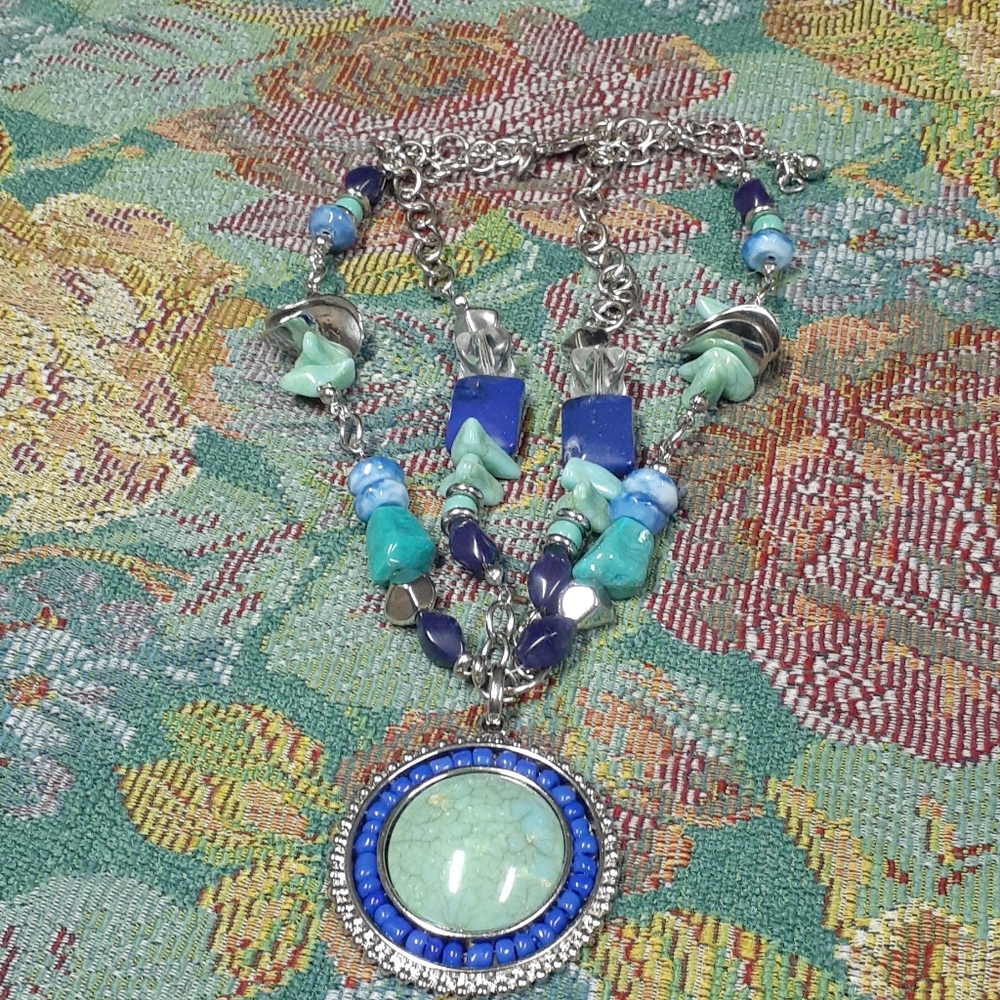 Necklace - Picture 5 of 8